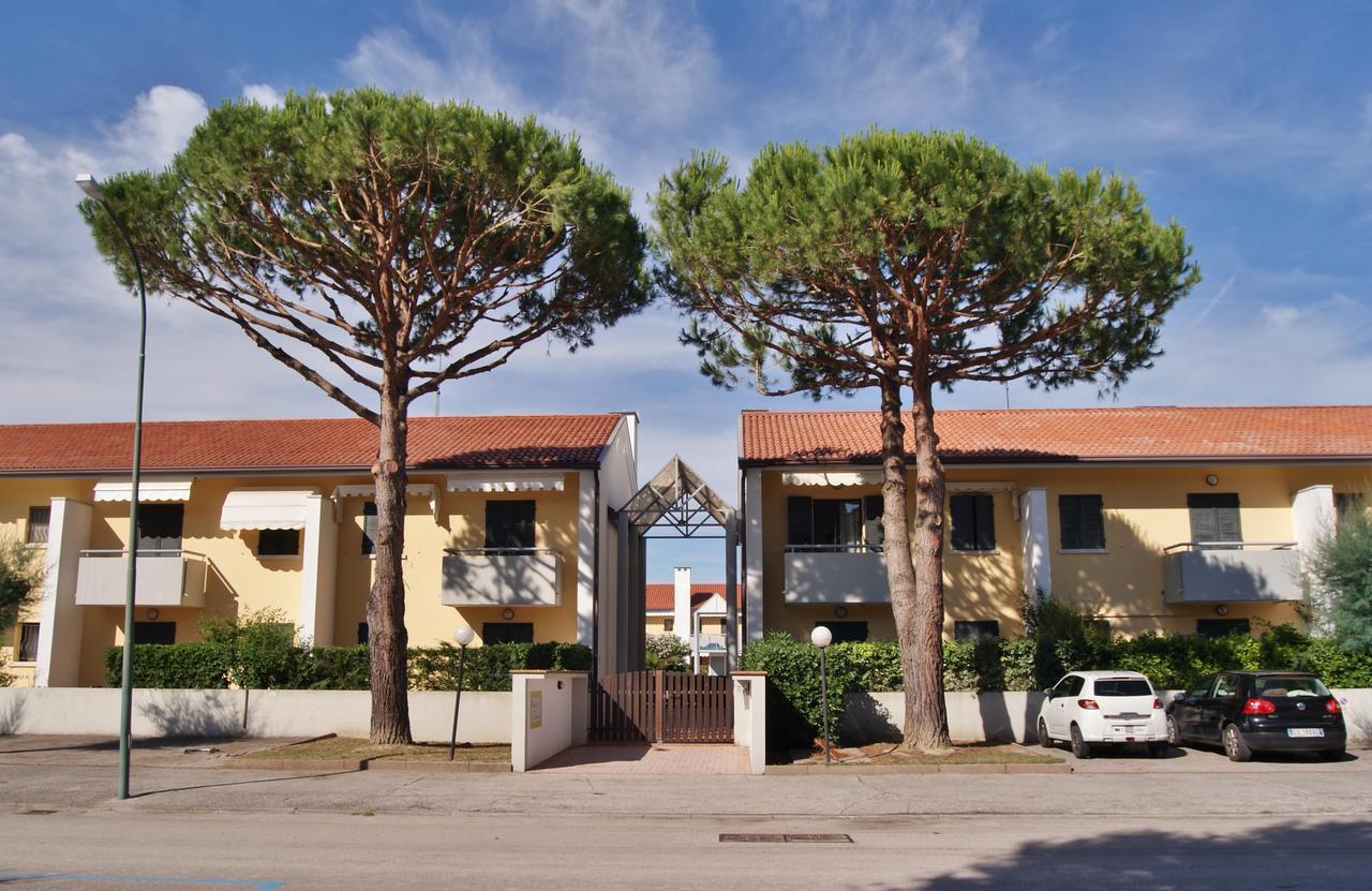 Appartamenti In Residence Portosole E Residence Tamerici Con Piscina-Cavallino Treporti Экстерьер фото